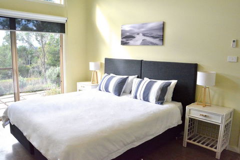Tilba Coastal Retreat - Accommodation Bookings 3