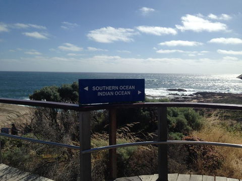 Margaret River, Caves, Wine And Cape Leeuwin Lighthouse Tour From Perth - Accommodation Bookings 9