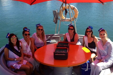 Self-Drive BBQ Boat Hire Mandurah - Group Of 7 - 10 People - Accommodation Bookings 1
