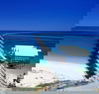 Full-Day Busselton Jetty Train Ride  Dophin Discovery - Accommodation Bookings