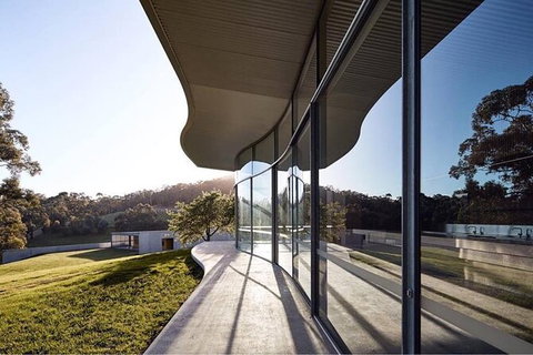 CHEVY CONVERTIBLE Package For 2 People- Wine Lunch Cheese & Chocolate From Melb. - Accommodation Bookings 5