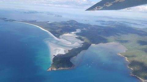 Reef And Island Scenic Flight From Airlie Beach - Accommodation Bookings 5