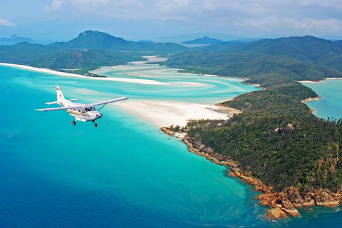 Reef And Island Scenic Flight From Airlie Beach - Accommodation Bookings 10
