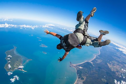 Beach Skydive From Up To 15000ft Over Mission Beach - Accommodation Bookings 1