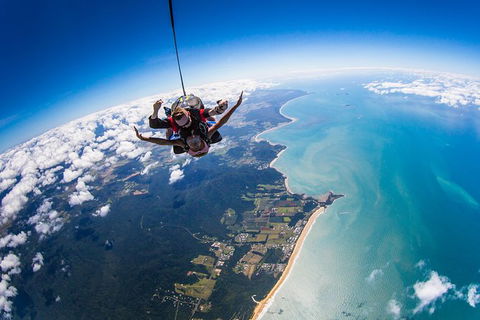 Beach Skydive From Up To 15000ft Over Mission Beach - Accommodation Bookings 4
