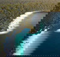 Pack-free Camping Lake McKenzie Central Hike - 2 Days - Accommodation Bookings