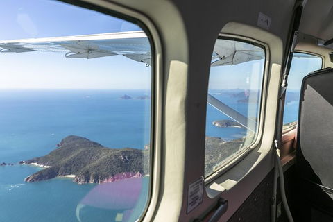 Scenic Flight - Great Barrier Reef, Heart Reef, Whitehaven Beach & Hill Inlet! - Accommodation Bookings 7