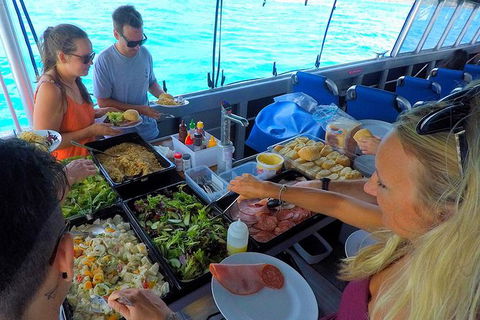 Whitsunday Island Boat Adventure - Accommodation Bookings 9