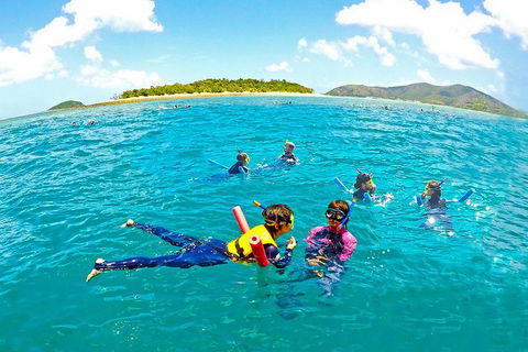 Whitsunday Island Boat Adventure - Accommodation Bookings 3