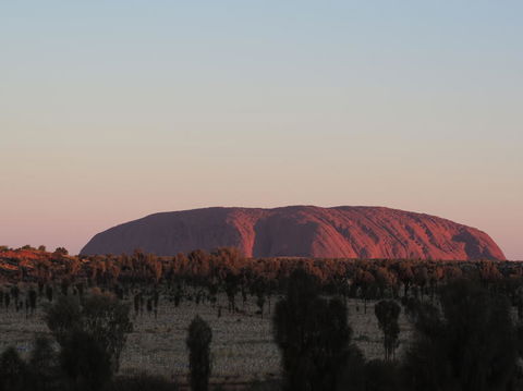 Uluru And Kata Tjuta Experience With BBQ Dinner - Accommodation Bookings 1