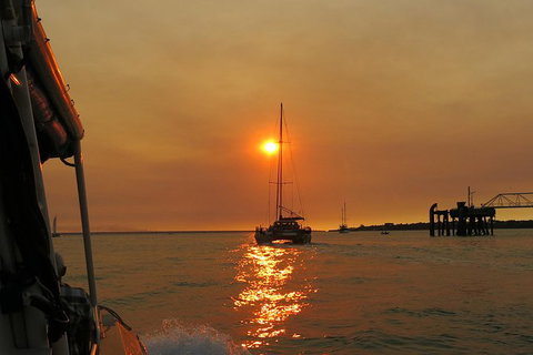 Darwin Sunset Cruise, Including Fish \'n\' Chips - Accommodation Bookings 5