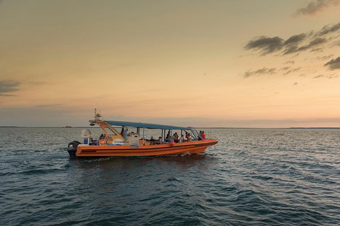 Darwin Sunset Cruise, Including Fish \'n\' Chips - Accommodation Bookings 6