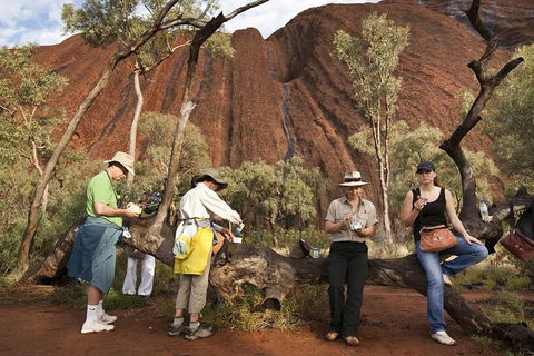 Full Uluru Base Walk At Sunrise Including Breakfast - Accommodation Bookings 0