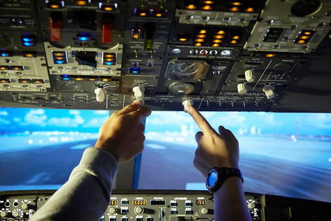 Airliner-737 - 30 Minutes - Flight Simulator Experience - Accommodation Bookings 0