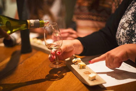 Hunter Valley Private Tour Including Wine, Chocolate, Cheese, Vodka, Gin Tasting - Accommodation Bookings 0