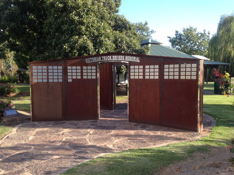 Victorian Truck Drivers Memorial - Accommodation Bookings 0