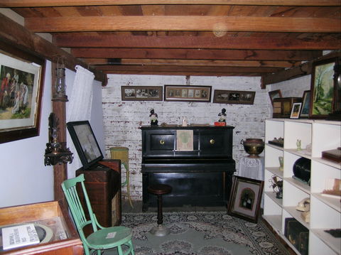 Zara Clark Museum - Accommodation Bookings 2