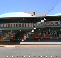 Fifield - Accommodation Bookings