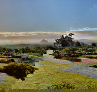 Glass House Mountains to Sunshine Coast Shores - Accommodation Bookings