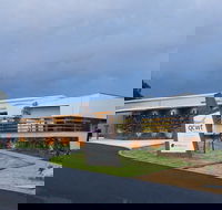 Varias Restaurant and Function Centre at the Queensland College of Wine Tourism - Accommodation Bookings