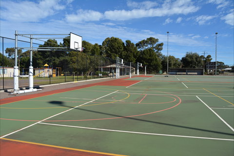 Cleve Sporting Facilities - Accommodation Bookings 0