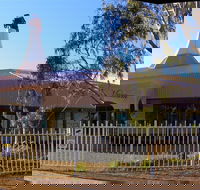 McFeeters Motor Museum and Visitor Information Centre - Accommodation Bookings