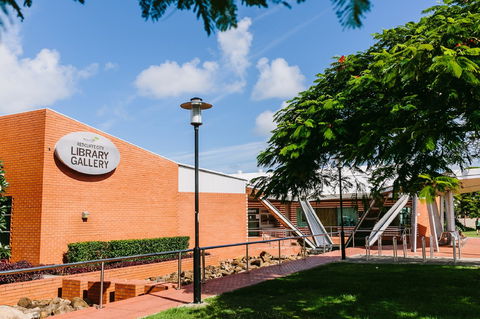 Redcliffe Art Gallery - Accommodation Bookings 1