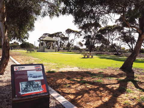 Tailem Bend Historic Rail Trail - Accommodation Bookings 0