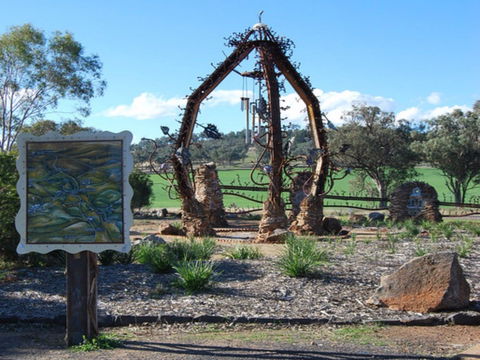 Wellington Gateway Sculpture - Accommodation Bookings 0
