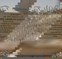 Darke's Grave - Accommodation Bookings
