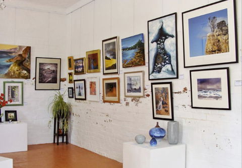 Lovett Gallery Cygnet - Accommodation Bookings 2