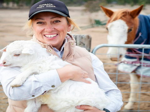 Outback Pony Rides Farm Experience - Accommodation Bookings 1