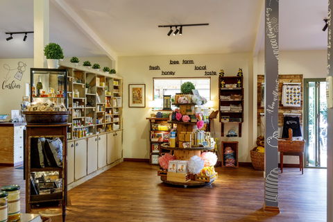 The House Of Honey - Accommodation Bookings 2