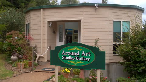 Around Art Studio/Gallery - Accommodation Bookings 0