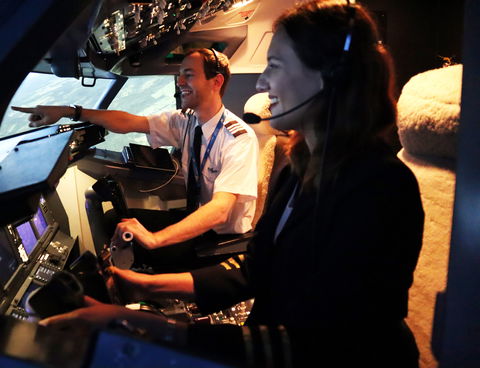 Flight Experience Sydney - Flight Simulations - Accommodation Bookings 2