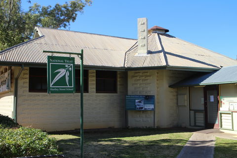 Hartley Street School - Accommodation Bookings 0