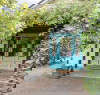 Hawkes General Store - Accommodation Bookings
