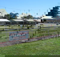 Henty Community Club - Accommodation Bookings