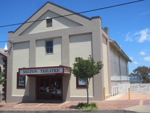 Milton Theatre - Accommodation Bookings 0