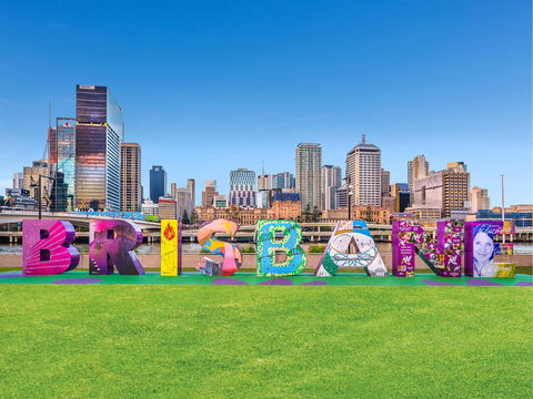BRISBANE Sign - Accommodation Bookings 0