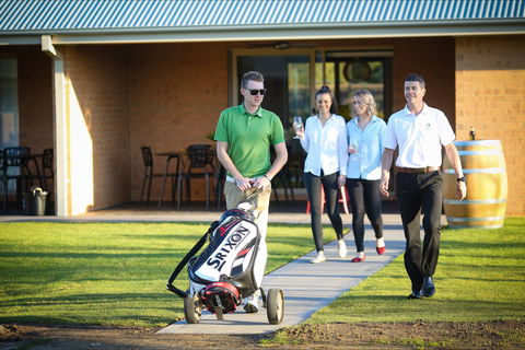 Howlong Golf Resort - Accommodation Bookings 1
