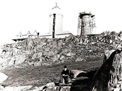 Low Head Lighthouse - Accommodation Bookings 1