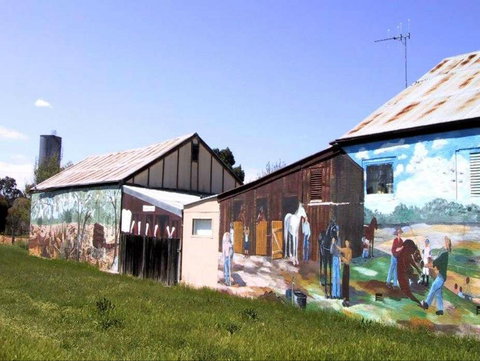 Mendooran Mural Town - Accommodation Bookings 0