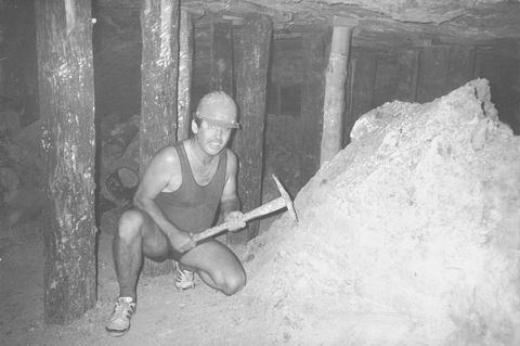 Opal Diamond Factory - Accommodation Bookings 2