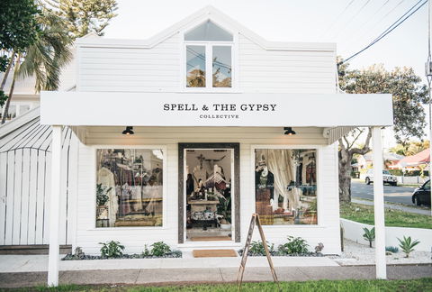Spell & The Gypsy Collective - Accommodation Bookings 0