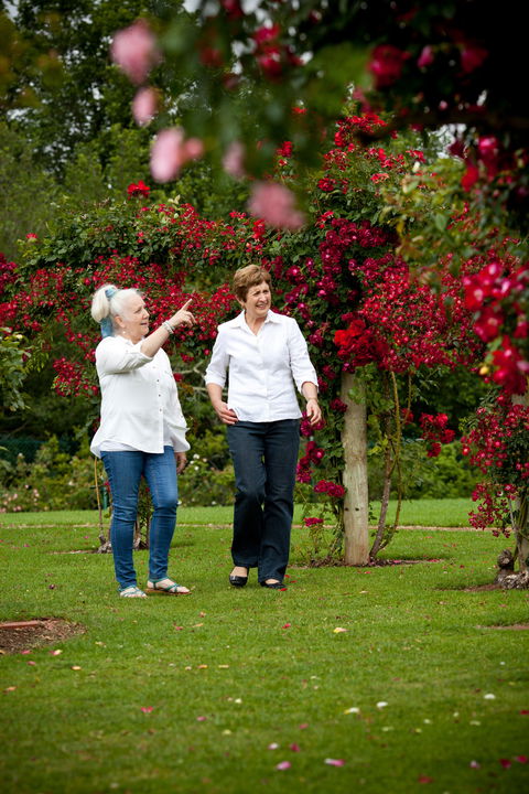 Victoria State Rose Garden At Werribee Park - Accommodation Bookings 2