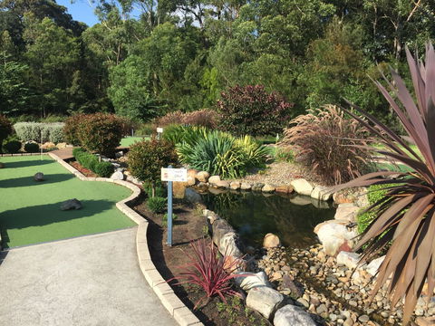 18 Hole Mini Golf - Club Husky - Accommodation Bookings 0