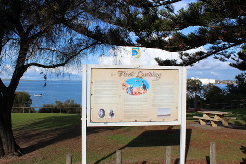 First Landing Site - Accommodation Bookings 0
