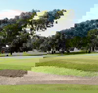 Mansfield Golf Club - Accommodation Bookings