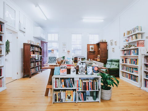Secret Book Stuff - Accommodation Bookings 0